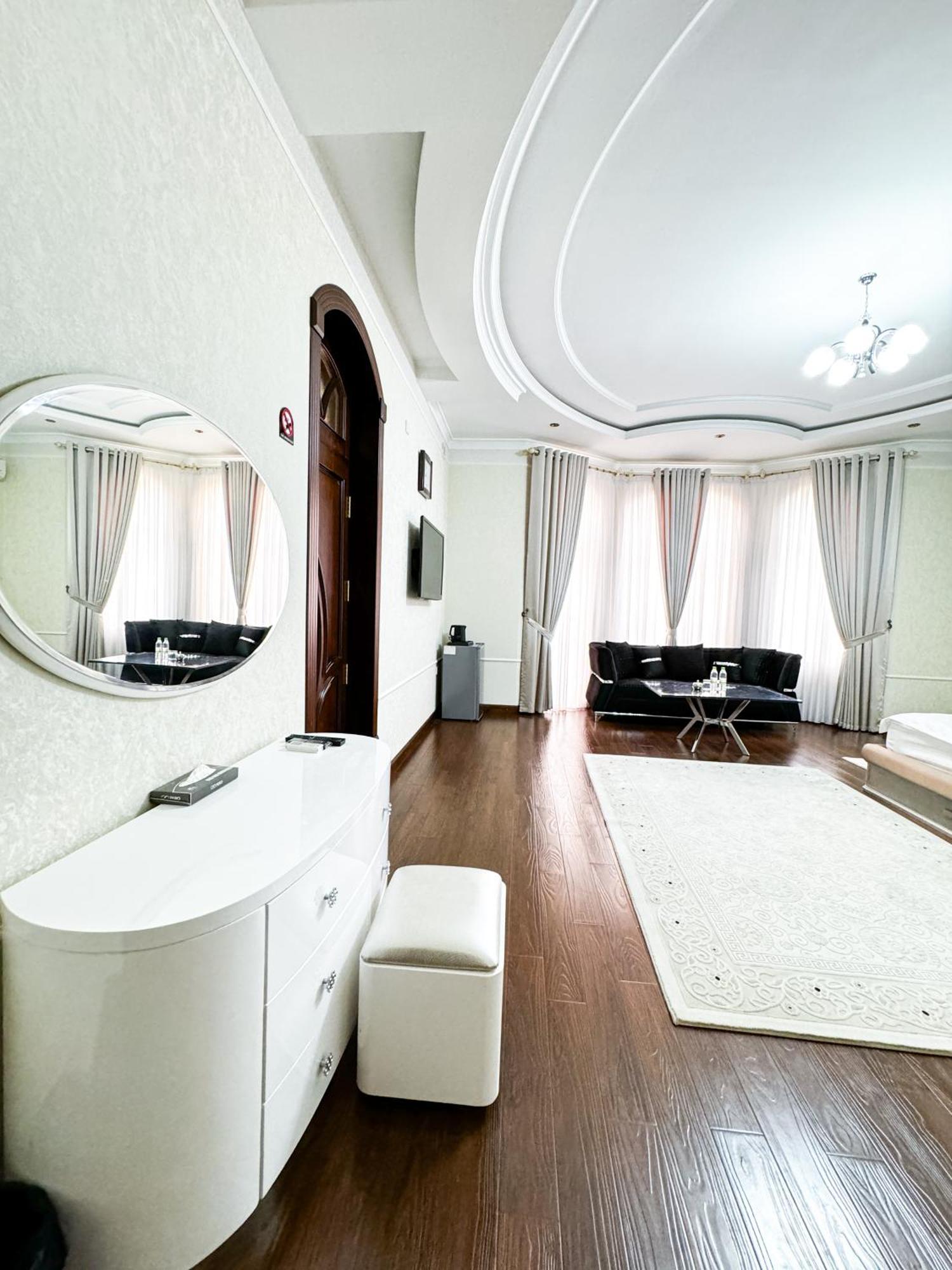 De Villa Hotel Samarkand Exteriör bild