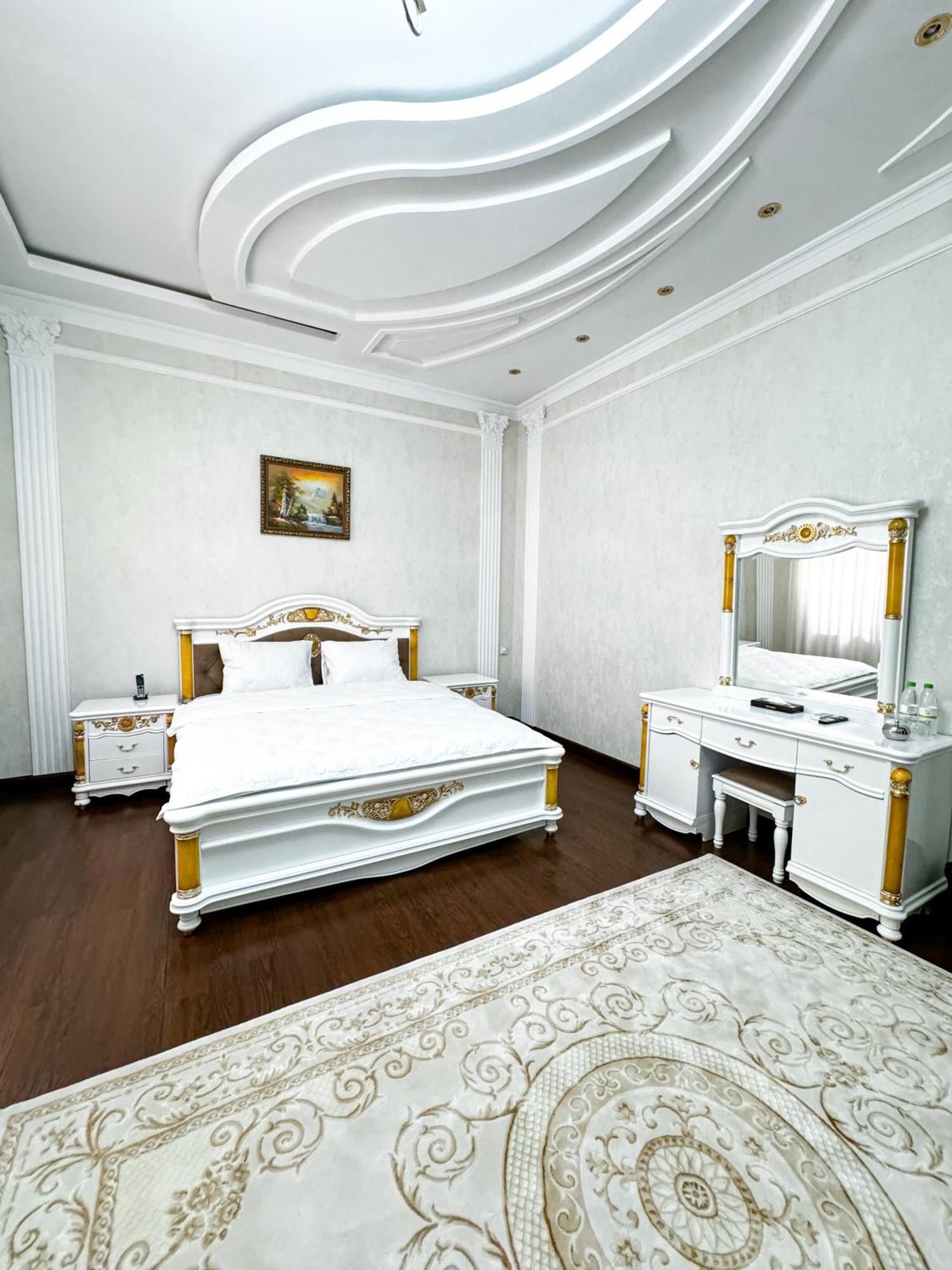 De Villa Hotel Samarkand Exteriör bild